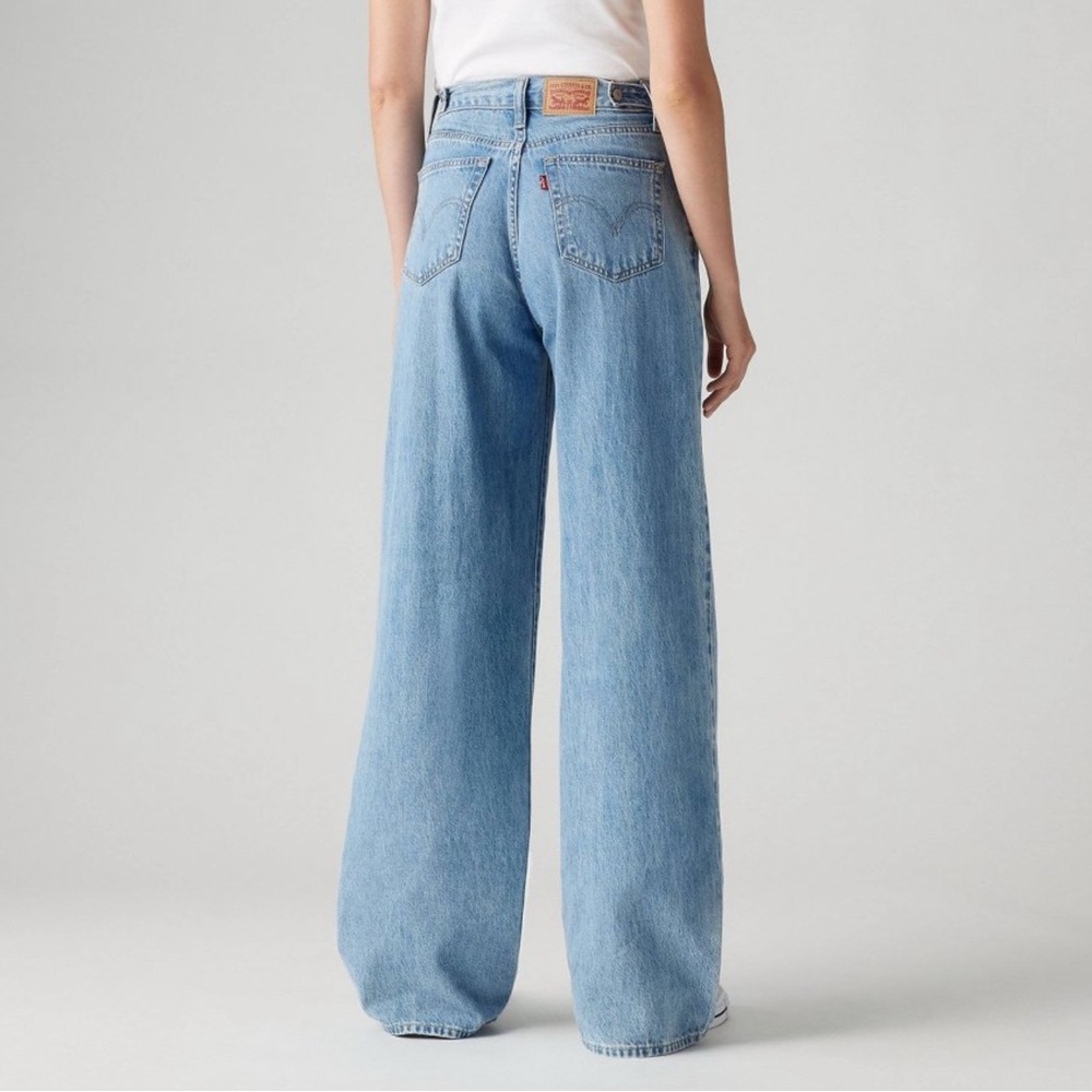 Levi’s Women's High-Rise Cinch Baggy Jeans - Invested Indigo: Relaxed fit denim